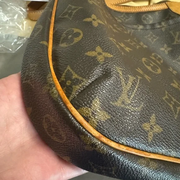 LV Odeon PM crossbody bag, please see pics for details, good used condition - Picture 14 of 15